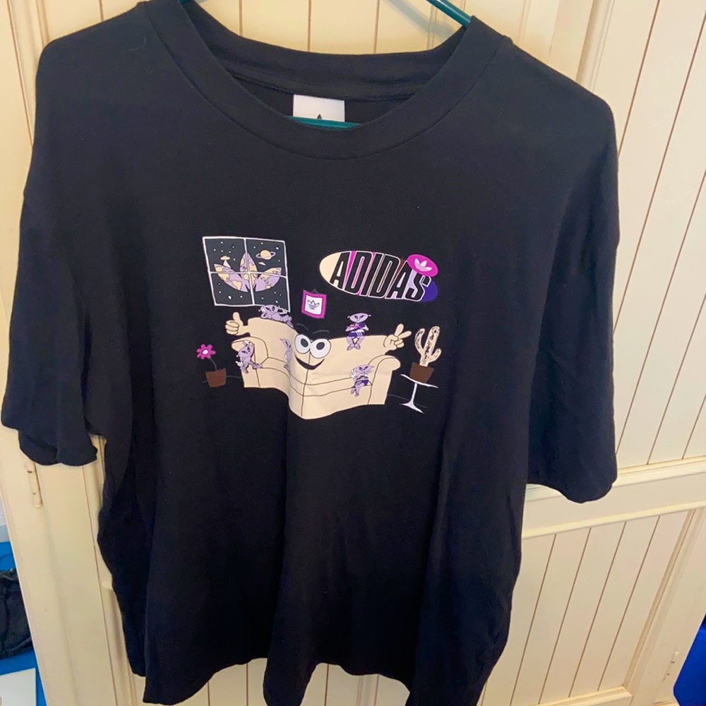 Aliens hanging out adidas t shirt